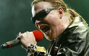 axl-rose-singing