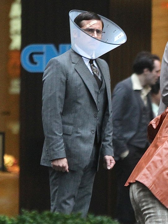 Steve Carrell með einhverskonar bitvörn.