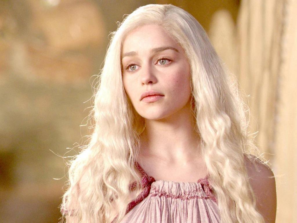 emilia-clarke-2
